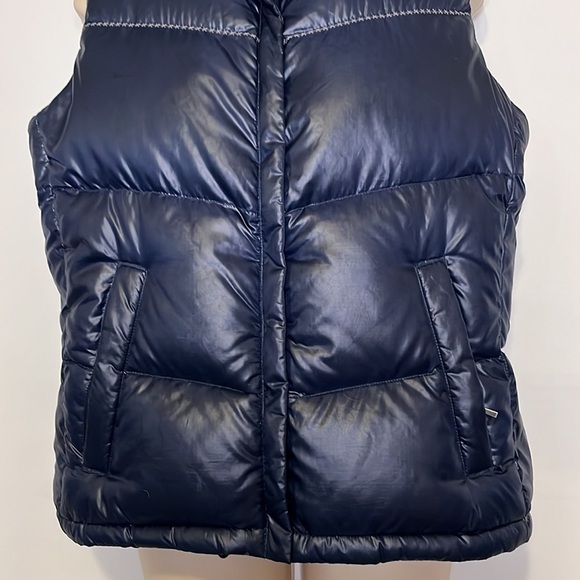 COLUMBIA Down navy blue down vest, size medium, in very good condition - Picture 7 of 14